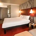 Ibis Centre Bastide ボルドー