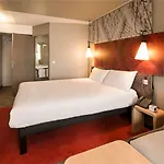 Ibis Centre Bastide Bordeaux