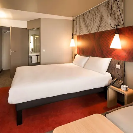 Hotel Ibis Centre Bastide Burdeos
