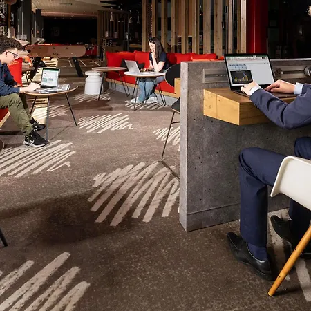 Hotel Ibis Centre Bastide 3*