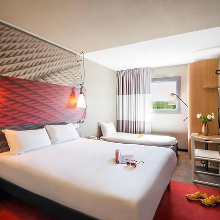 Hotel Ibis Centre Bastide Bordeaux