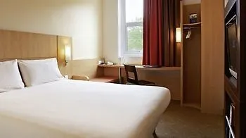 Ibis Centre Bastide 3*