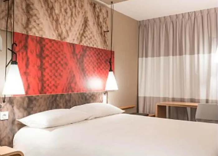 酒店 波尔多中心巴斯蒂德宜必思酒店 3*