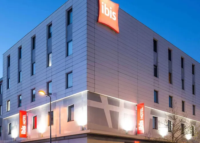 Ibis Centre Bastide מלון 3*