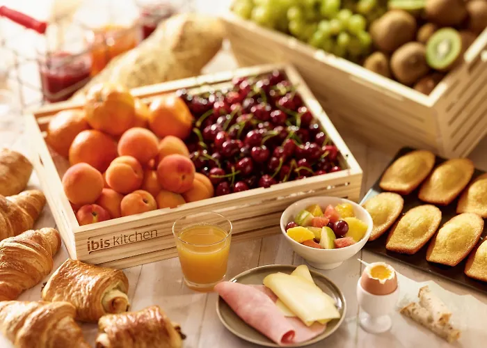 Ibis Centre Bastide מלון 3*