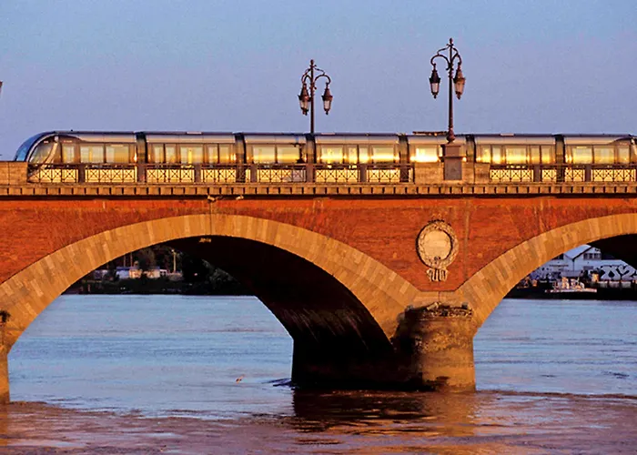 Ibis Centre Bastide בורדו