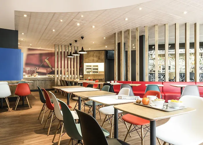 Ibis Centre Bastide 3* Бордо