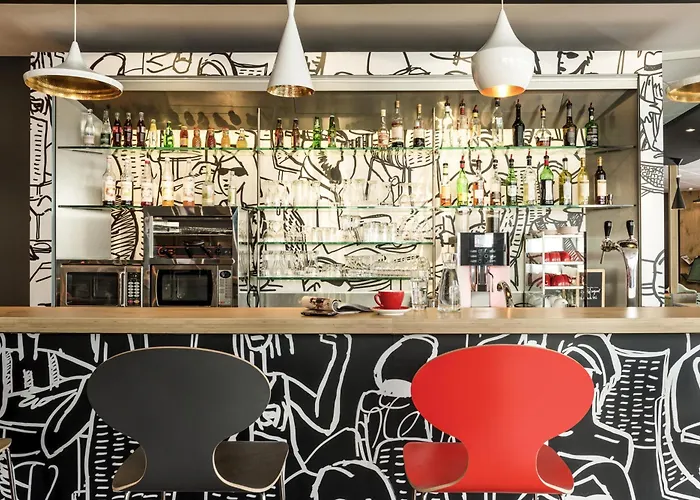 Ibis Centre Bastide Hotel 3*