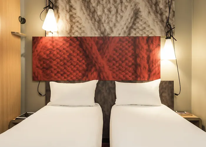 Отель Ibis Centre Bastide 3*