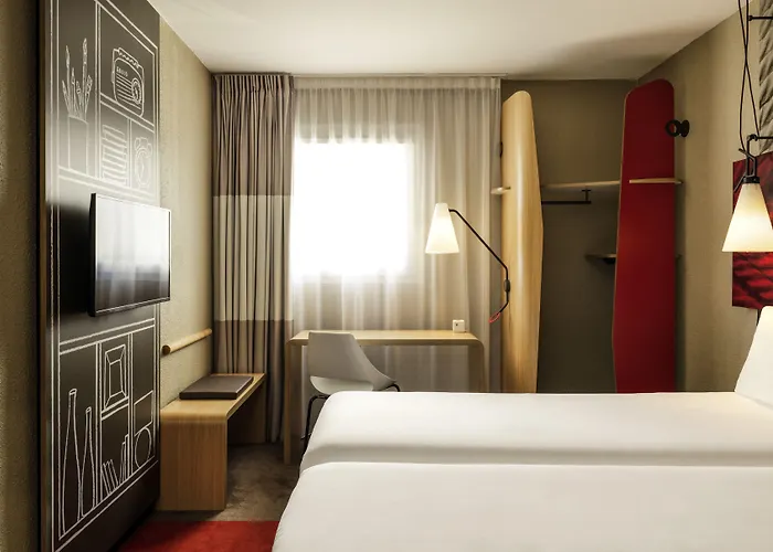 Hotel Ibis Centre Bastide 3*