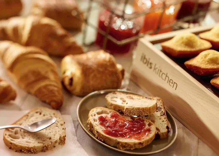 Ibis Centre Bastide 3*