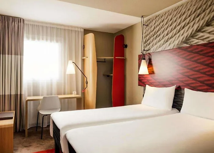 Ibis Centre Bastide 호텔