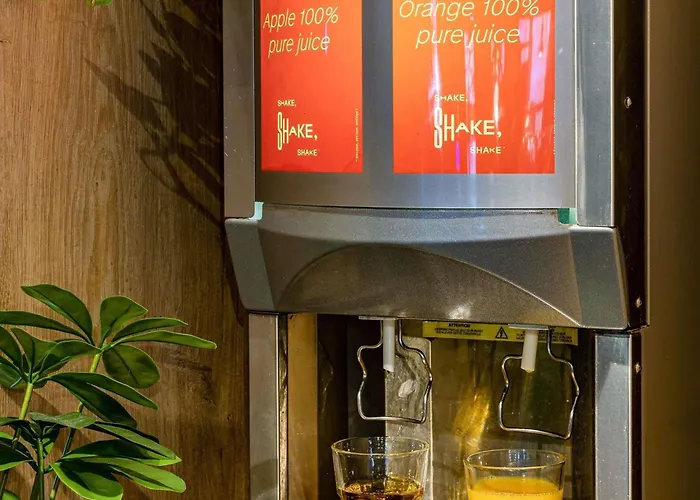 Отель Ibis Centre Bastide Бордо