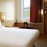 Ibis Centre Bastide 3*