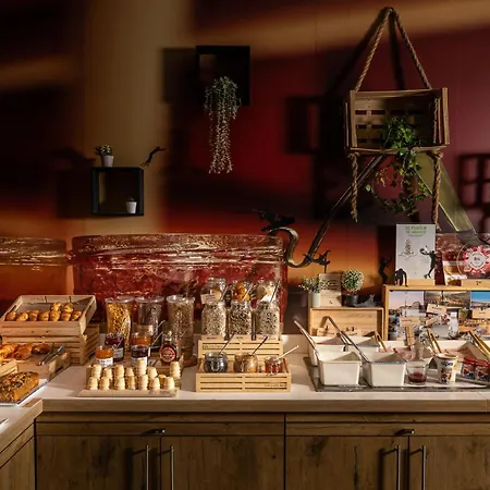 Ibis Centre Bastide Bordeaux