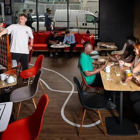 Ibis Centre Bastide Bordeaux