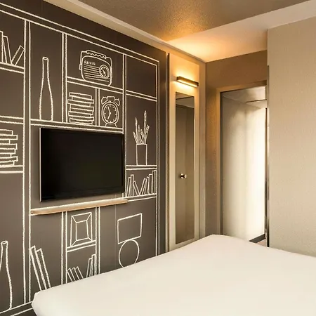 Ibis Centre Bastide 3* 보르도