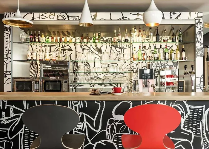 Ibis Centre Bastide 3*